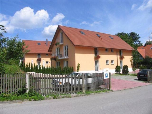 Hotel & Landhaus Sonnenhof Utting am Ammersee Exterior photo